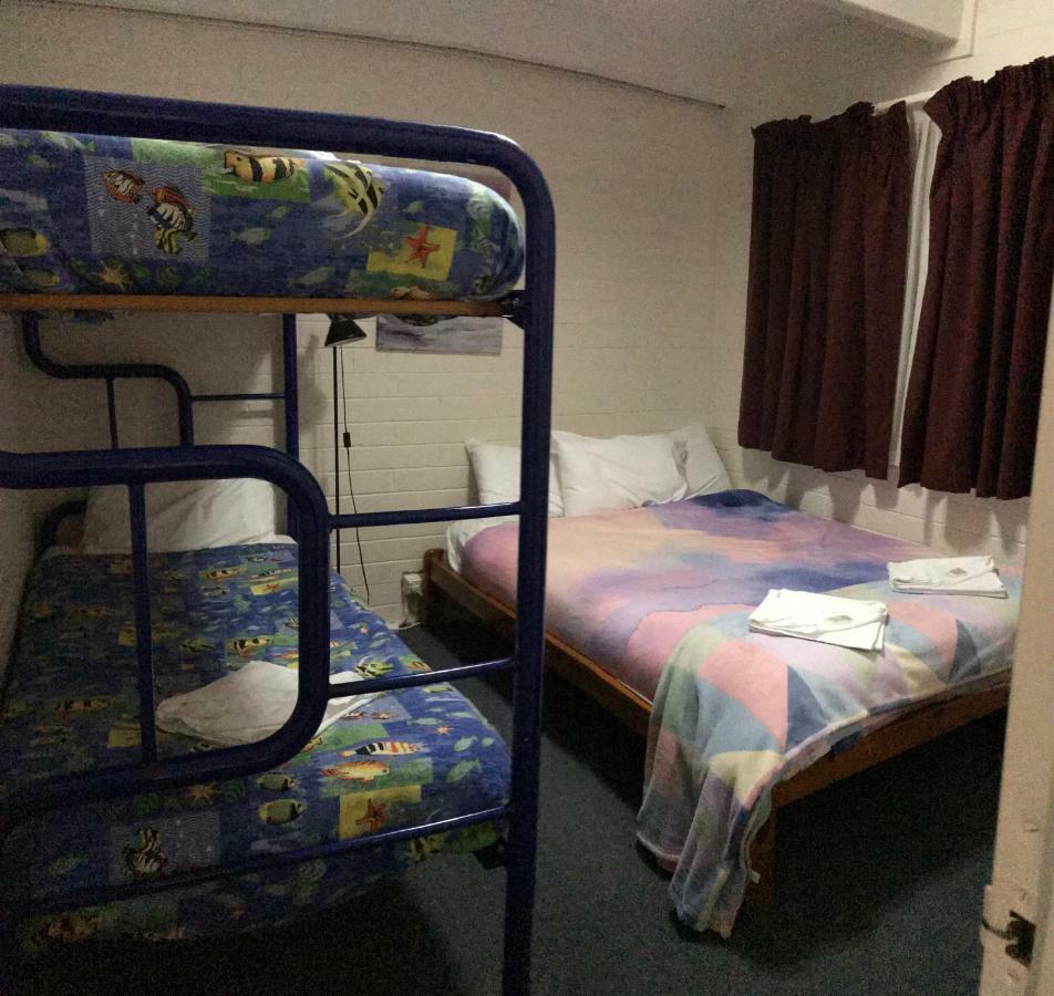 خليج بايتمانس Kon Tiki Apartments المظهر الخارجي الصورة