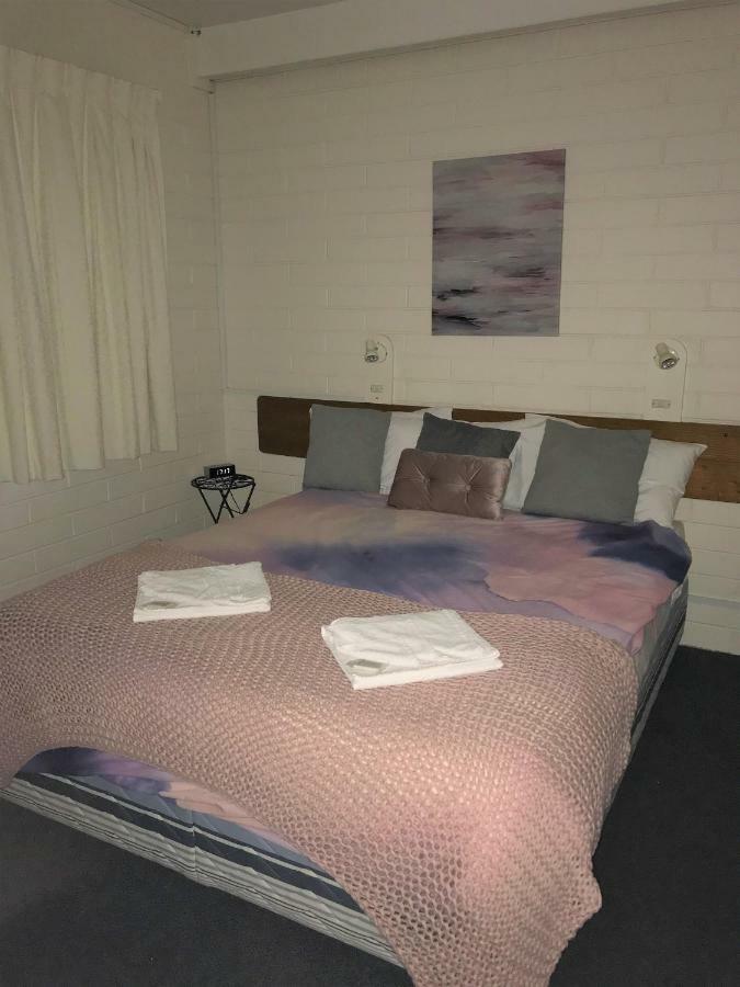 خليج بايتمانس Kon Tiki Apartments المظهر الخارجي الصورة